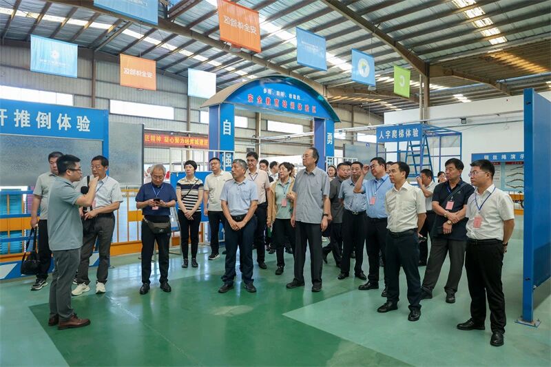 ae09ce82055dfa7b3cd20e0fde1decb1